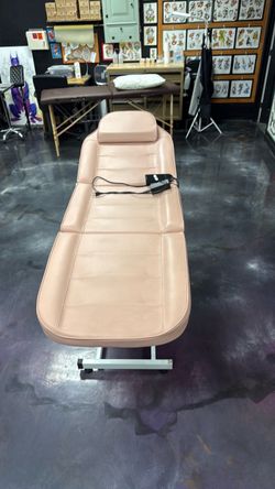 Piercing Tattoo Dental Bed