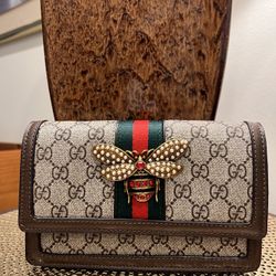 Gucci  GG Supreme Canvas and Leather Web Queen Margaret Wallet on Chain