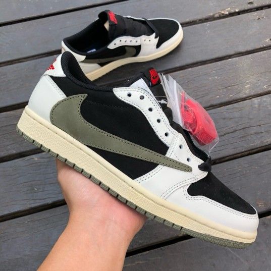 đđ§lđ˛ đĢđđŠlđ˛ đ¨ đ§ đ G : đđđ đ¤đĸđđ¤đŦ đđđ Jordan 1 travis scott olive