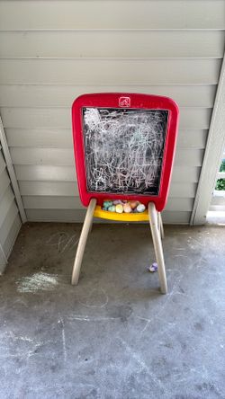 free kids chalk/whiteboard