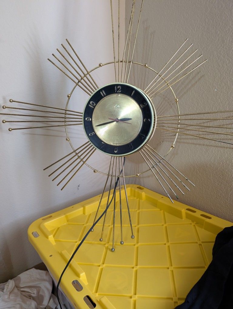MCM Atomic Robert Shaw 8 Day LUX Sunburst Wall Clock Wind-Up 20 Inch VTG Rare !