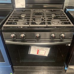 Samsung Smart Gas Range (comes With Warranty)