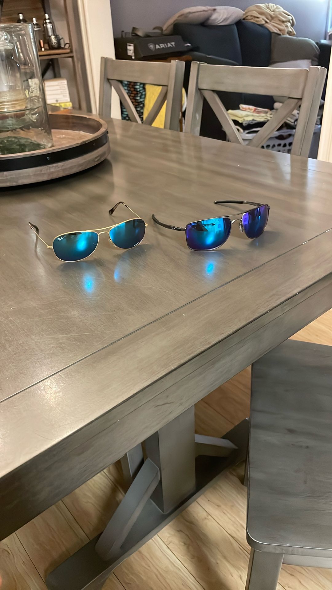 Oakley Gauge 8 Matte Gunmetal & Ray Ban Chromance Aviator Gold