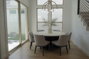 Dining chairs set off 6!