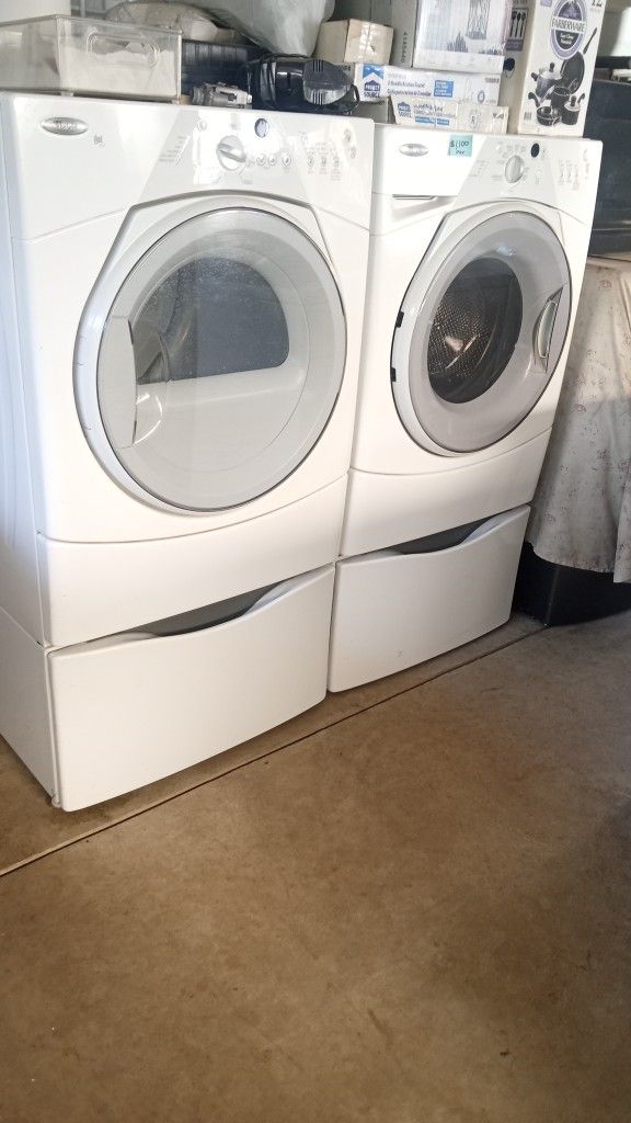 WHIRLPOOL WASHER AND ELECTRIC β‘ DRYER FRONT LOADER ALMOST NEW CONDITIONS WITH WARRANTY AND DELIVERY π