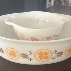 Vintage Pyrex 