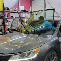 WINDOW WINDSHELD TINT REPLACEMENTS