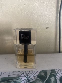 Dior. Perfum.   