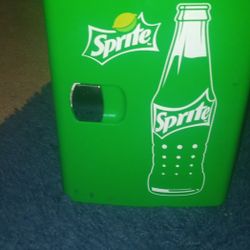 6 Can Mini Fridge 