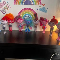 TROLL BUNDLE OF 9 DOLLS - NICE VARIETY - OZr can be sold separately