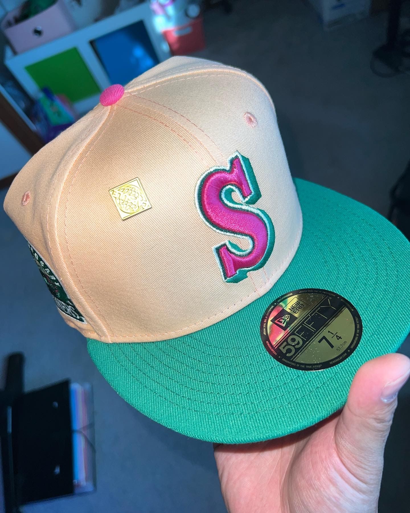Capsule hat Sz 7 1/4 Fitted