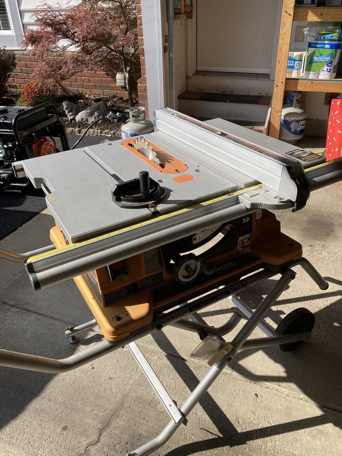 Rigid 10” Table Saw Model #TS2410LS With Mobile Stand