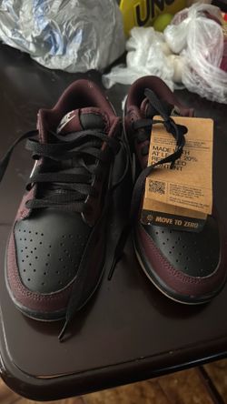 Big Kids Nike  size 6