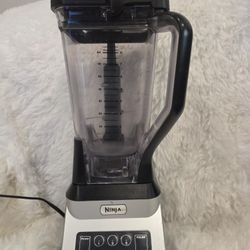  Licuadora Profesional Ninja BL610 de 1000 W. 