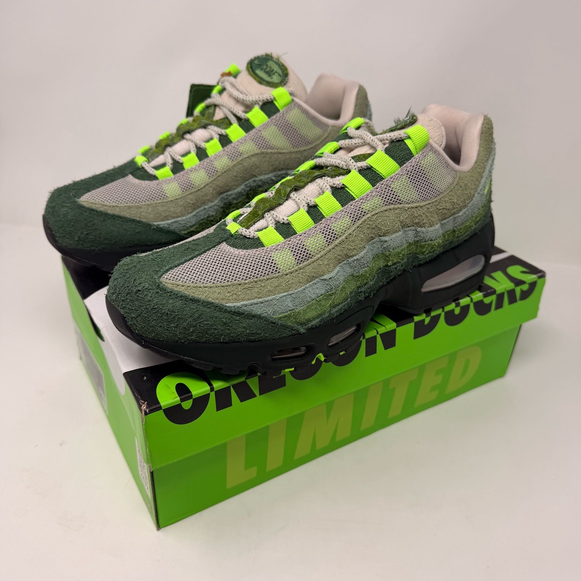 Nike Air Max 95 Oregon Size 8