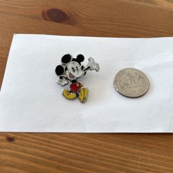 Disney Pin Mickey