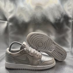 Air Jordan 1 Low Metallic Sliver GS  