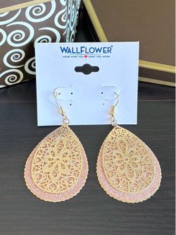 Stunning Pink and Gold Filigree Earrings