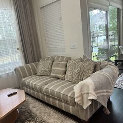 Large Deep Size Of Couch With Pillows 