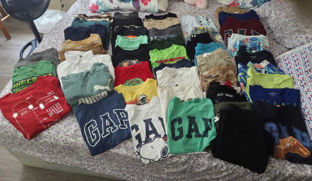 BOYS CLOTHES (Size 10-12) 50 Pieces