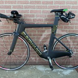 Road bikes and tri bikes professional bikes carbon fiber Tex with picture I will sen price for each 