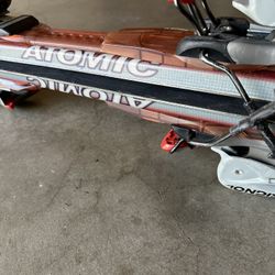 Men’s  Atomic Skis