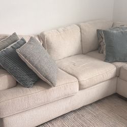 Sectional Sofa — Great Condition