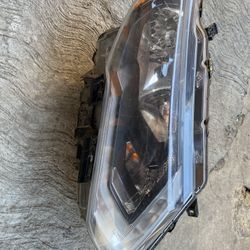 2017 2018 Nissan Rogue Passenger Right Headlight