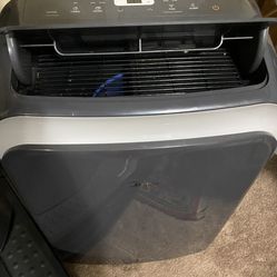Midea Mobile Air Conditioner 13500 Btu