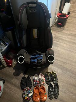 Baby car seat 💺 as well as baby boy shoes