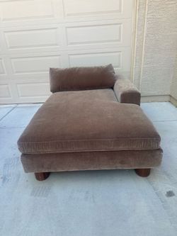 Nice Quality Chaise