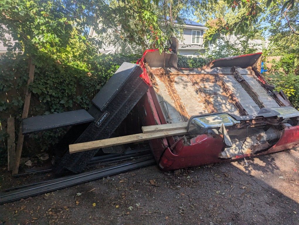 Free Scrap Metal, Approximately 600 Lbs