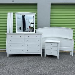 Queen bedroom set (FREE DELIVERY AND SETUP)