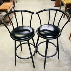Pair of Black Metal Bar Stools – 30” Seat Height – Like New