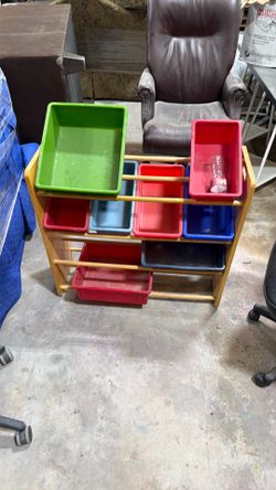 Shoe / toy organizer