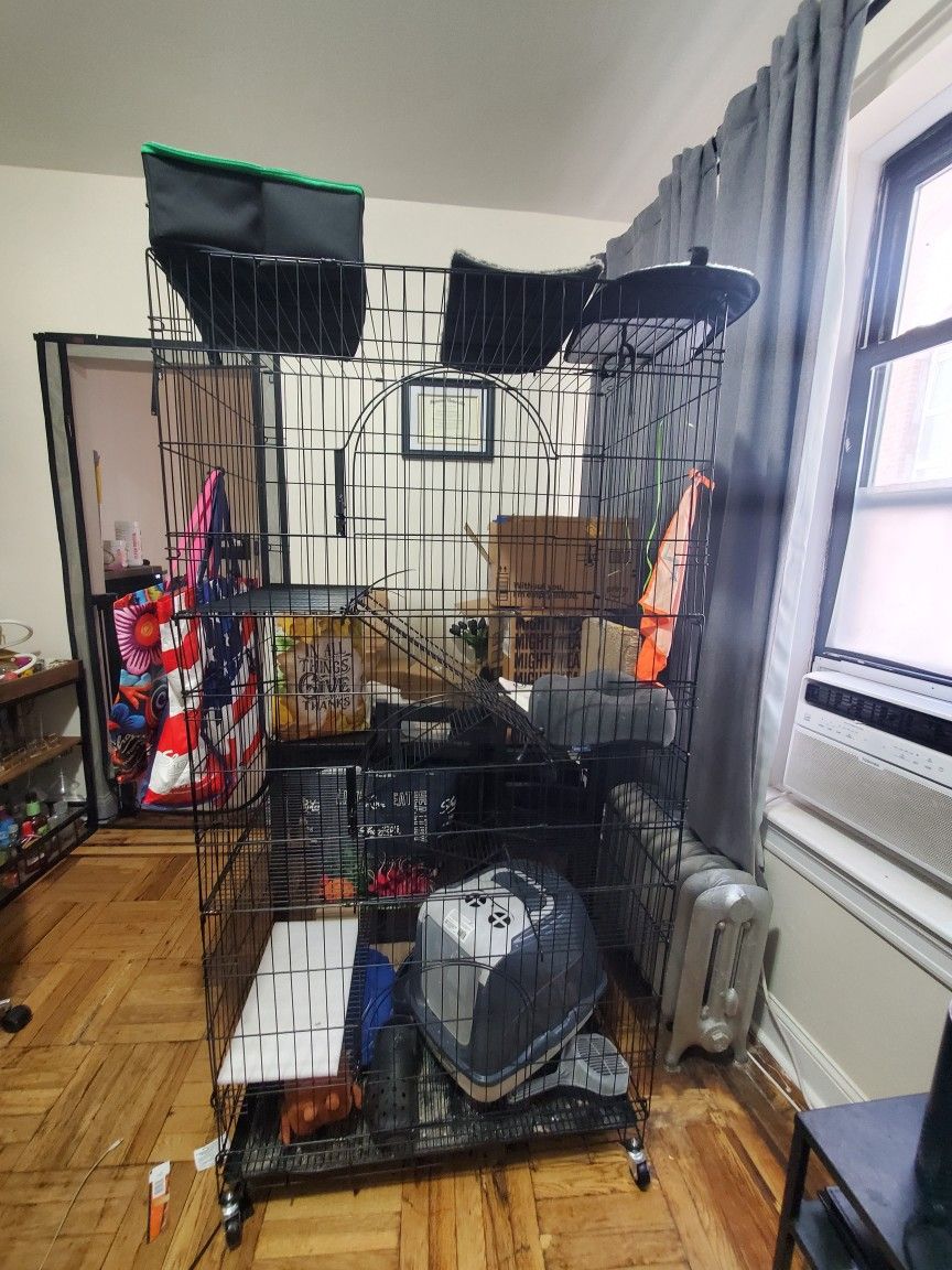 6-Tier Cat or Bird Cage on Wheels