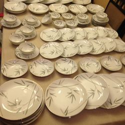 Noritake 5791 Bambina China Set