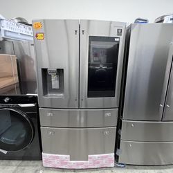 NEW SAMSUNG 27.7 CU FT FAMILY HUB IN STAINLESS STEEL