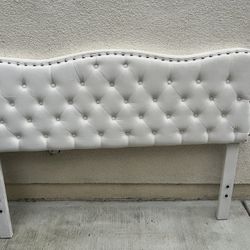 Tufted Headboard And Footboard 