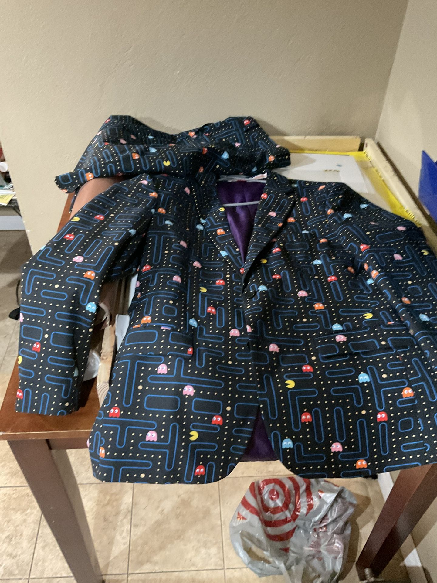 Men’s Large Pac-Man Suit With Pants Cut Into Shorts