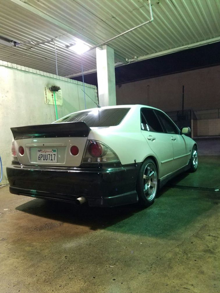 Lexus Is300 rocket bunny wing