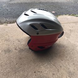 Ski/Snowboarding Helmet w/Goggles