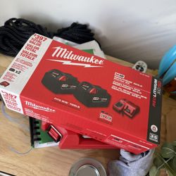 Milwaukee M18 5.0 Battery Kit
