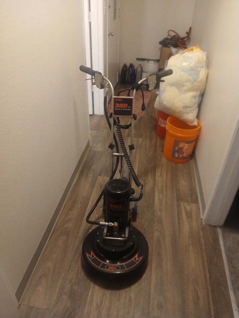 New 360XL Carpet Cleaning Machine