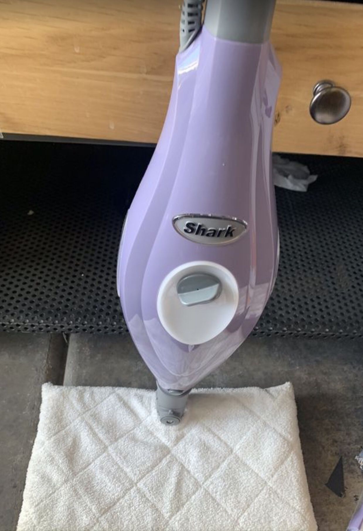 Shark steam pocket mop for hard floors swivel steering like new open box excellent condition comes with pads in original packaging