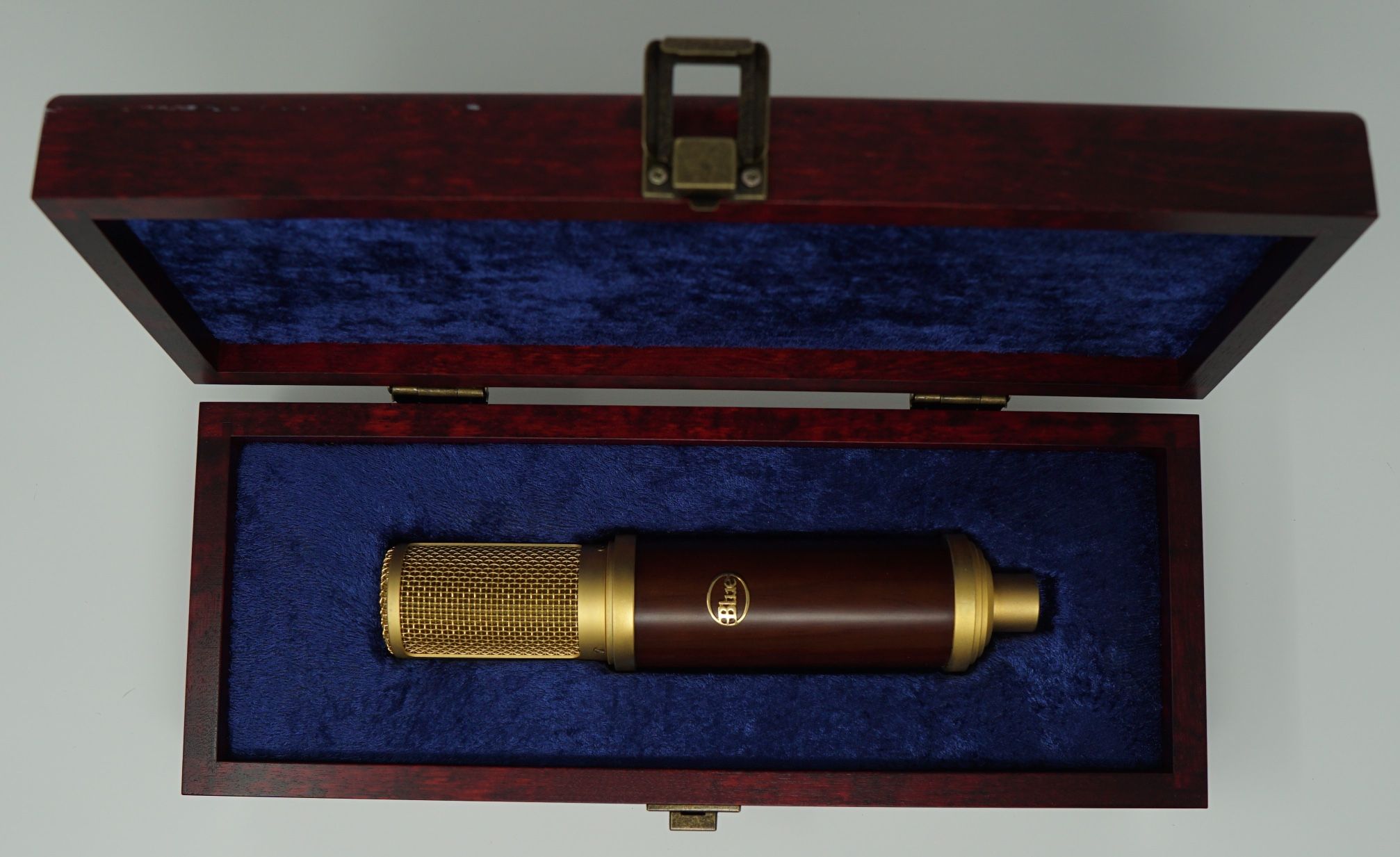 Blue Woodpecker Ribbon Mic - Excellent Like New Condition