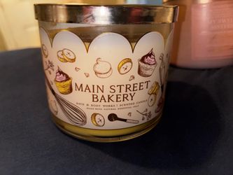 Bath and Body Candles