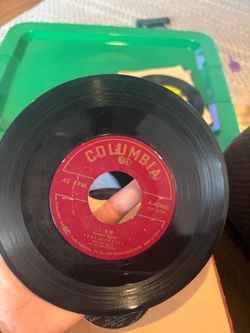 1957 7-inch 45 RPM vinyl single by Tony Bennett featuring "I Am" with Ray Ellis and his Orchestra on Columbia Records (Catalog # 4-40965).