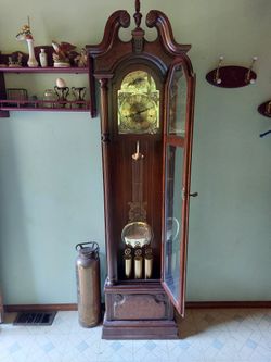 '84 Pearl Grandfather Clock
