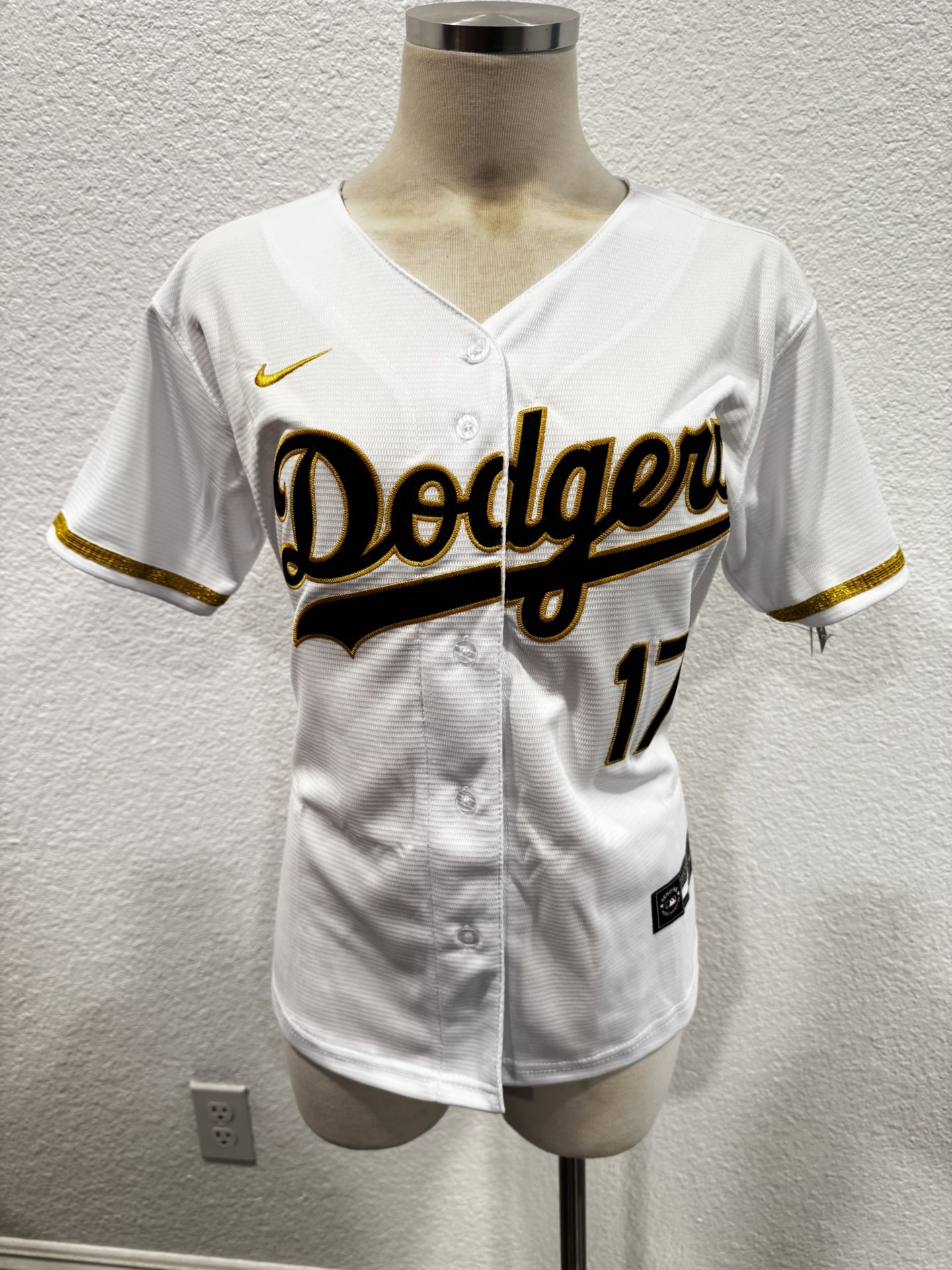 Women’s Dodgers Shohei Ohtani White Gold Stitch Jersey